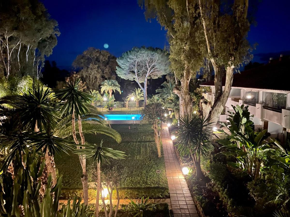 Puerto Banus Apartamento Duo マルベーリャ エクステリア 写真